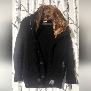 NWOT Fur-Lined Collar Button Up Sweater Black Size M